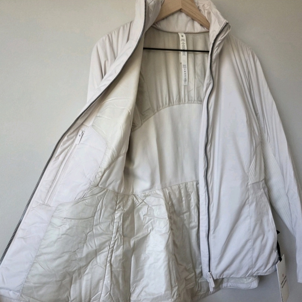 Lululemon Ivory SoftMatte PrimaLoft Insulated Jacket Womens Size 8 - Picture 4 of 12